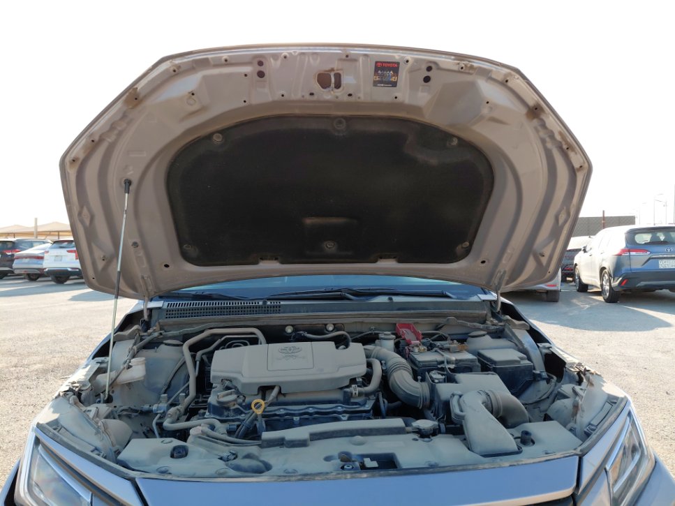 تويوتا يارس Y 2024 image