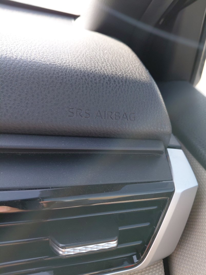 تويوتا كامري E HEV 2025 image