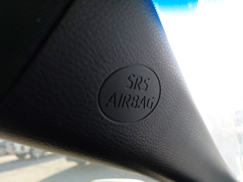 تويوتا كامري E HEV 2025 image