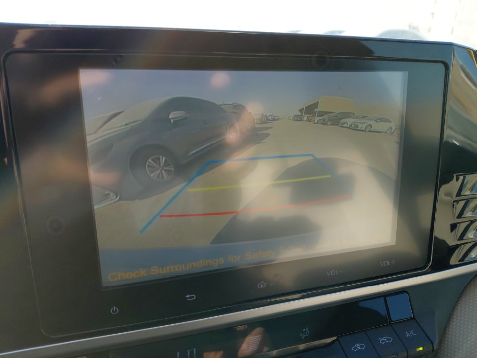 تويوتا كامري E HEV 2025 image