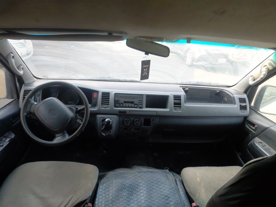 Toyota Hiace Bus  2008 image