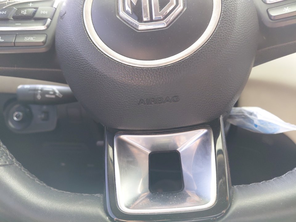 إم جي 5 عادي 2024 image