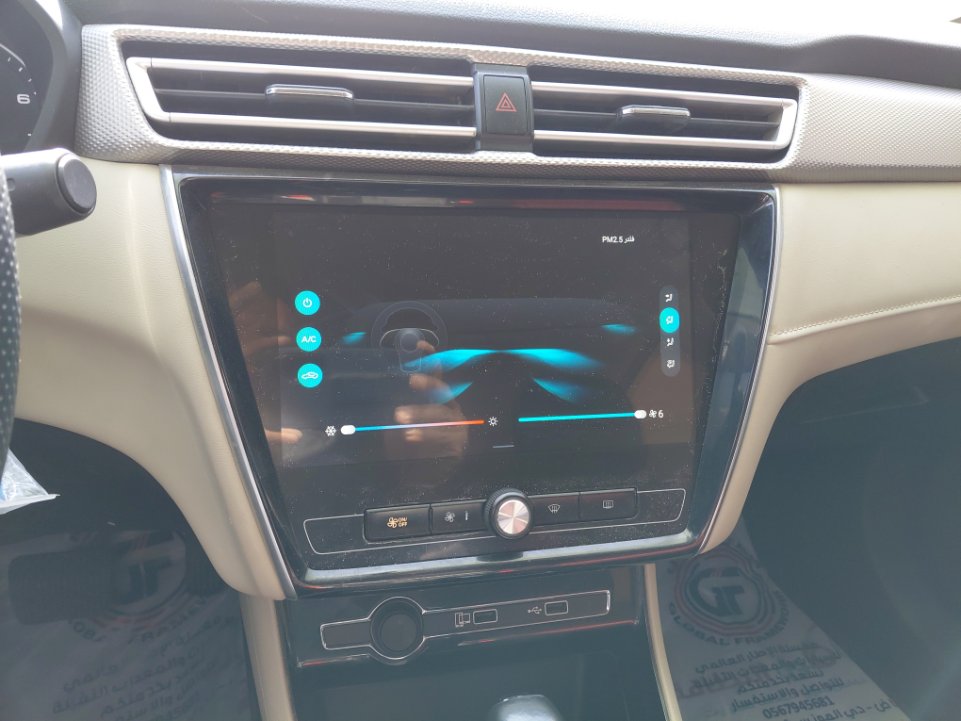 إم جي 5 عادي 2024 image