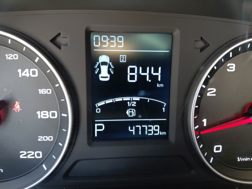 إم جي 5 عادي 2024 image