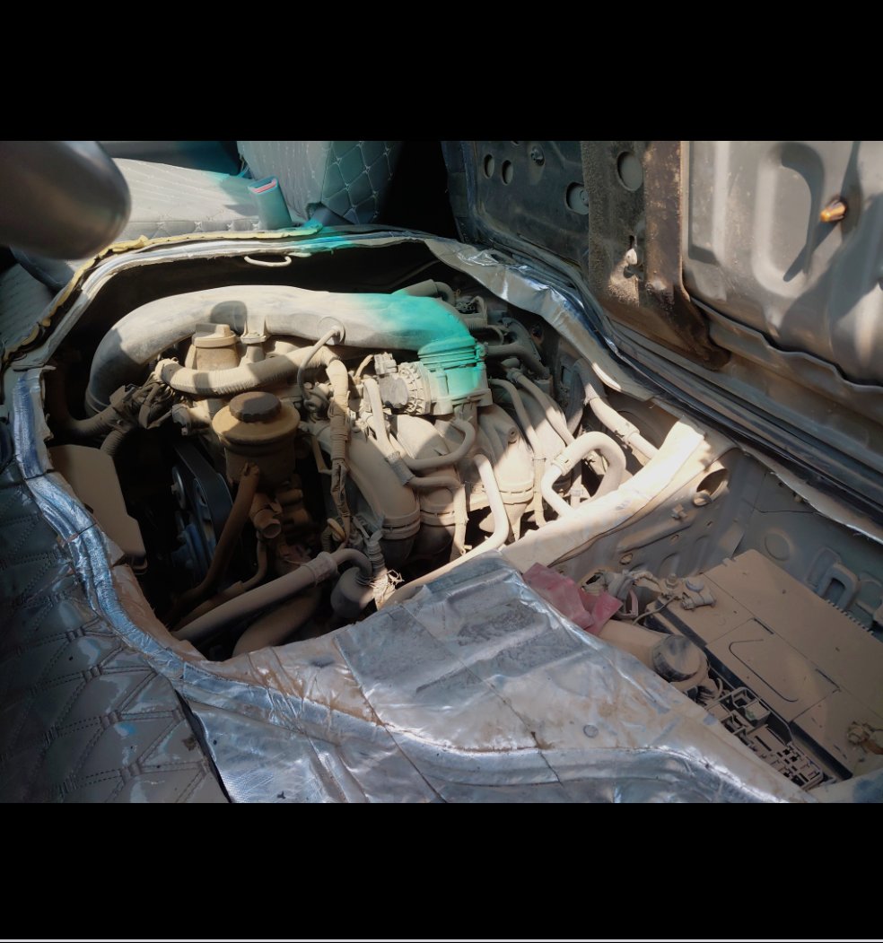 Toyota Hiace Bus  2010 image