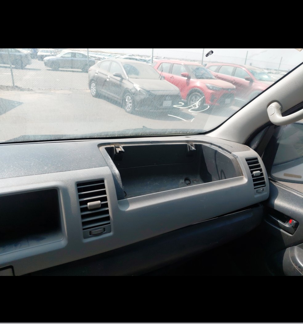 Toyota Hiace Bus  2010 image