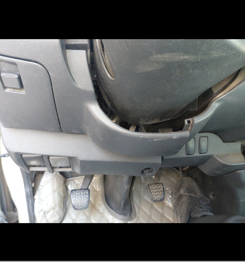 Toyota Hiace Bus  2010 image