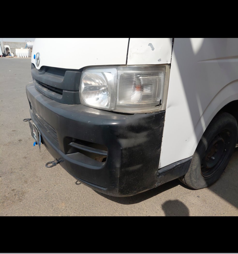 Toyota Hiace Bus  2010 image