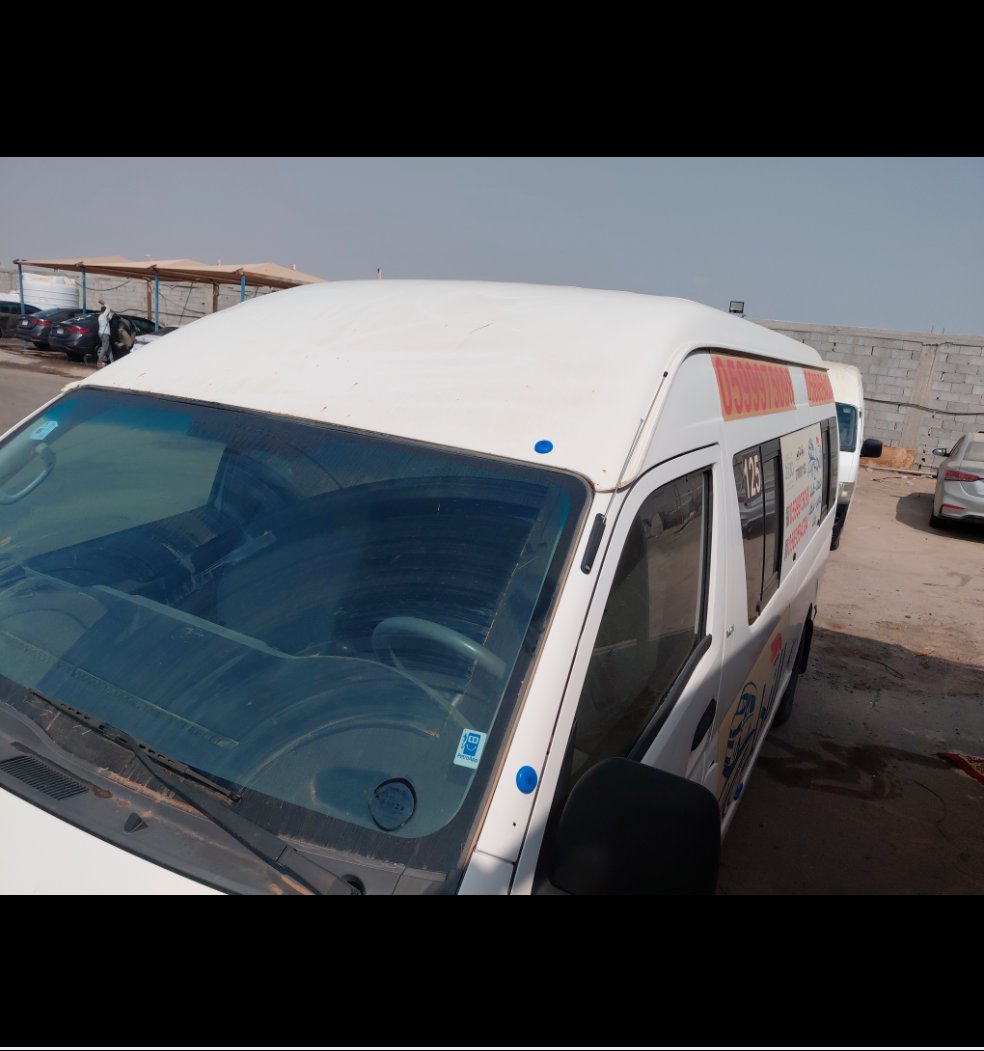 Toyota Hiace Bus  2010 image