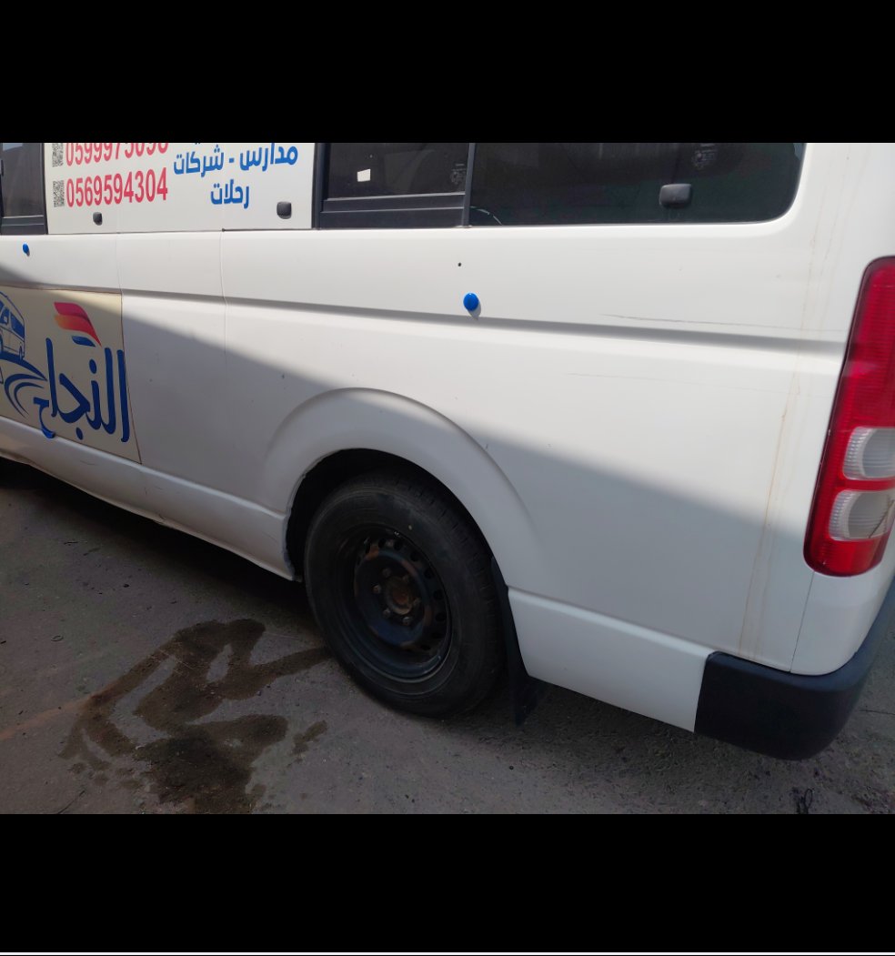 Toyota Hiace Bus  2010 image