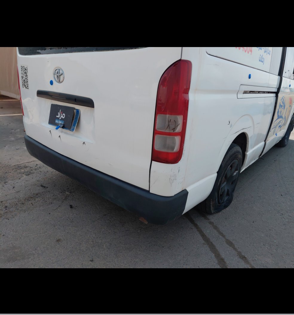 Toyota Hiace Bus  2010 image