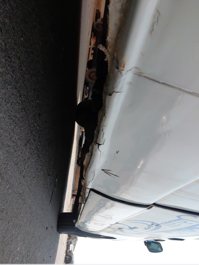 Toyota Hiace Bus  2010 image