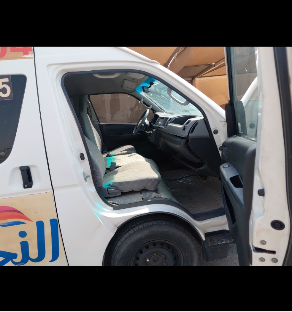 Toyota Hiace Bus  2010 image