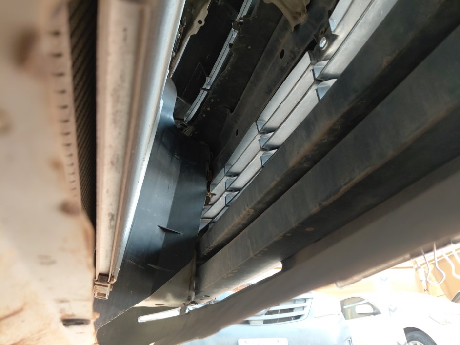 Toyota Hiace Bus  2010 image