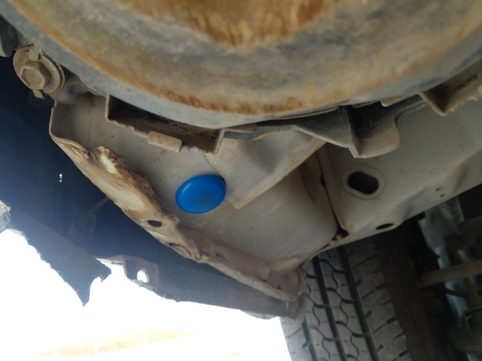 Toyota Hiace Bus  2010 image