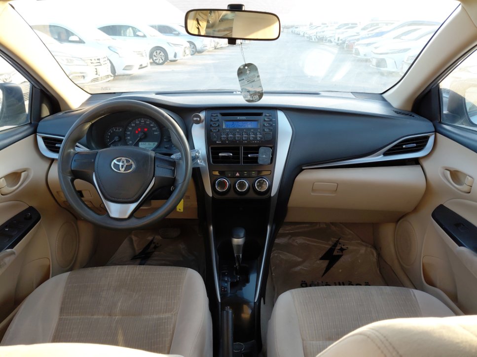 تويوتا يارس Y 2018 image