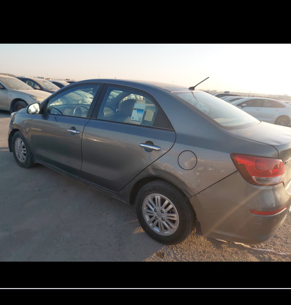 كيا بيجاس اي اكس 2021 image