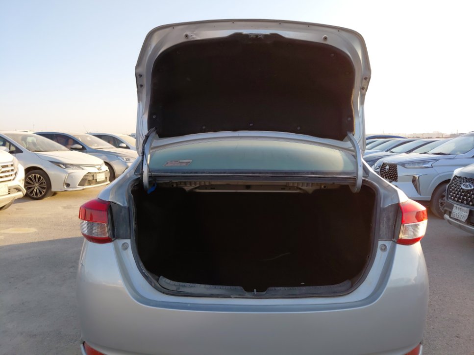 تويوتا يارس Y 2018 image