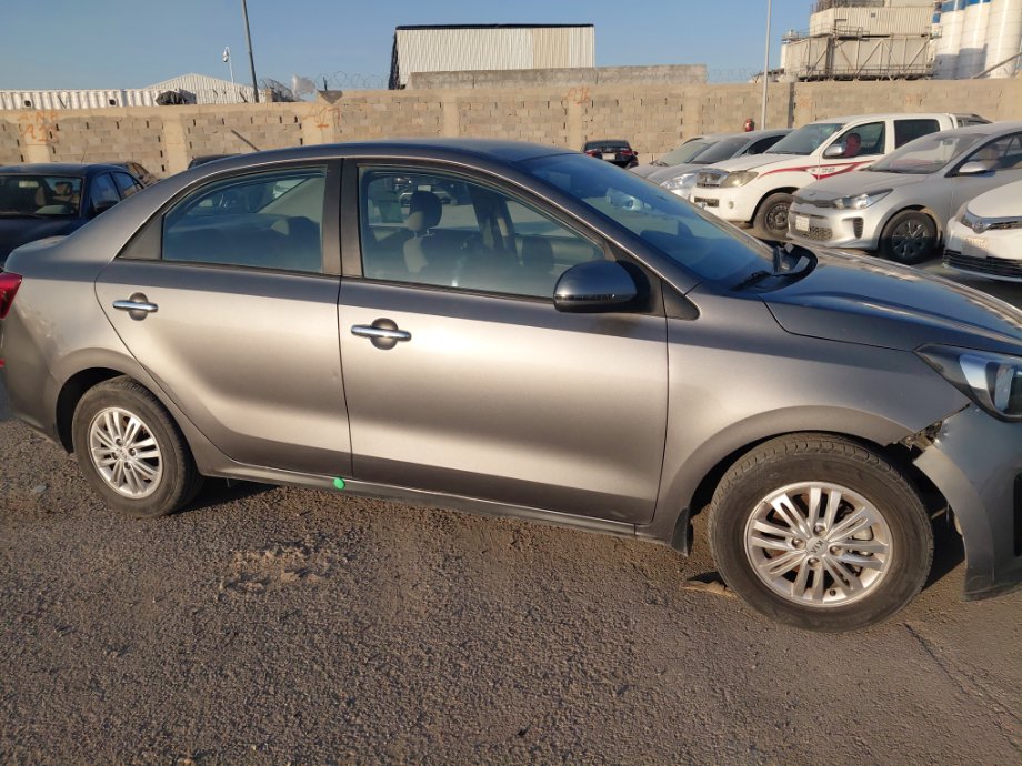 كيا بيجاس اي اكس 2021 image