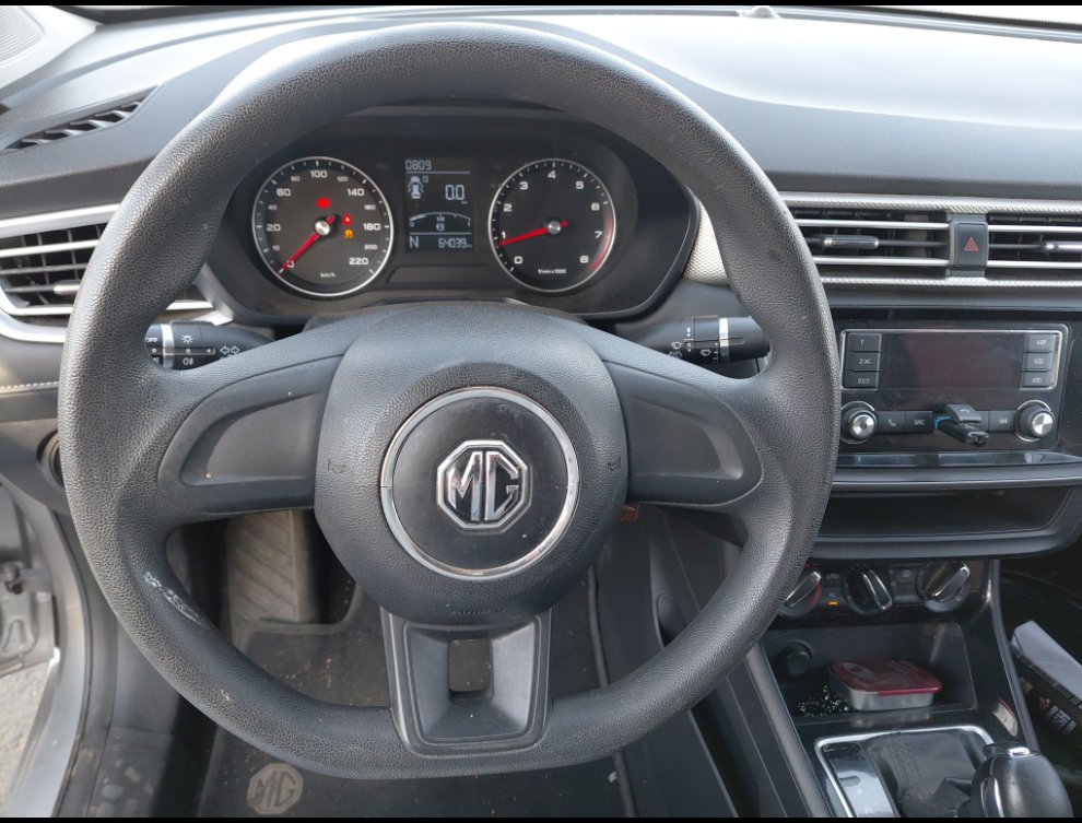 MG 5 عادي 2022 image