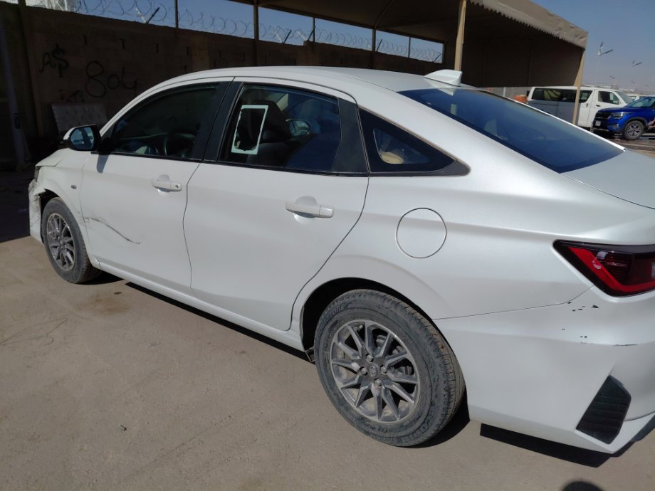 تويوتا يارس Y 2024 image