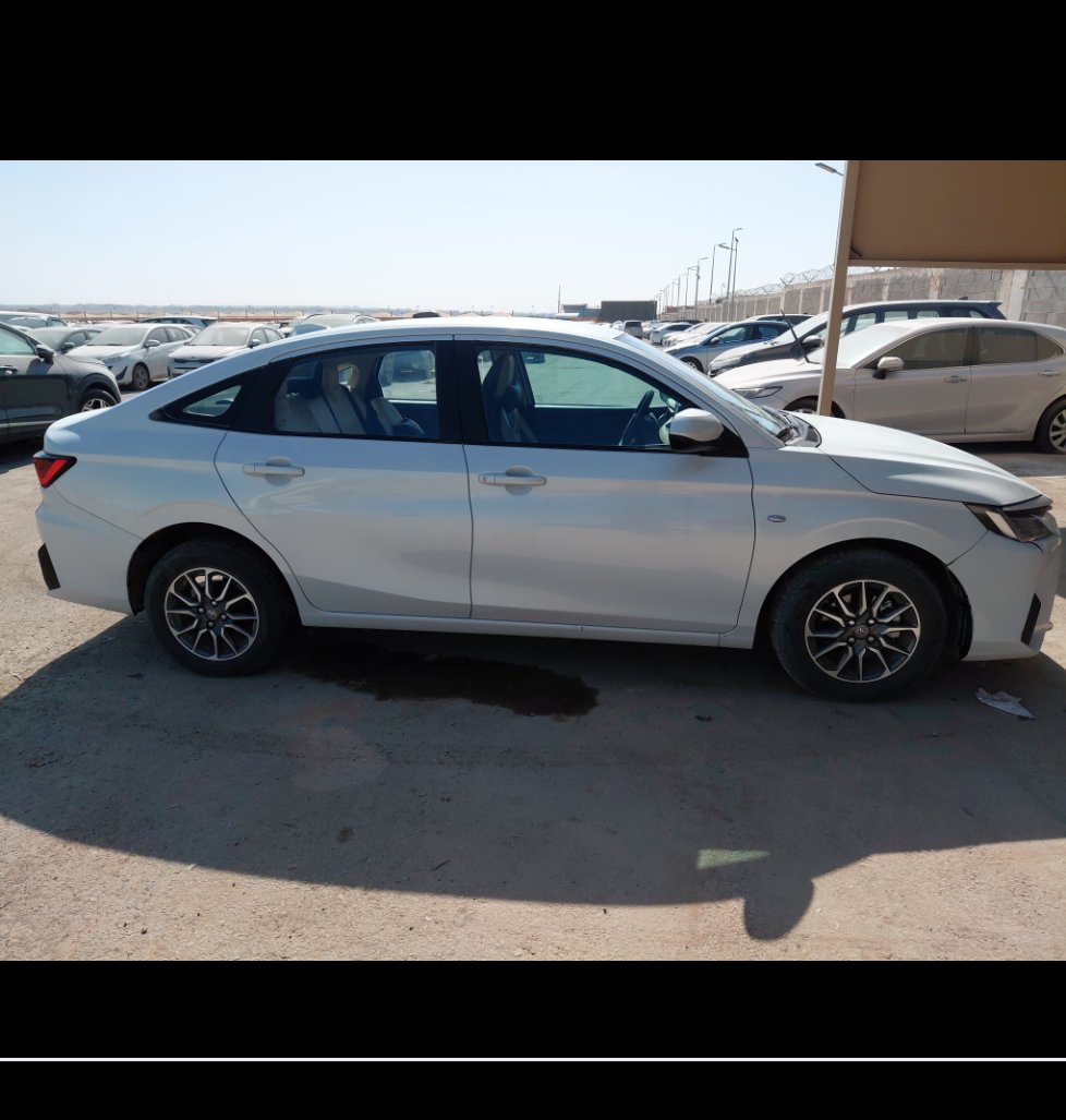 تويوتا يارس Y 2024 image