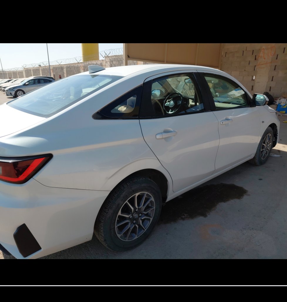 تويوتا يارس Y 2024 image