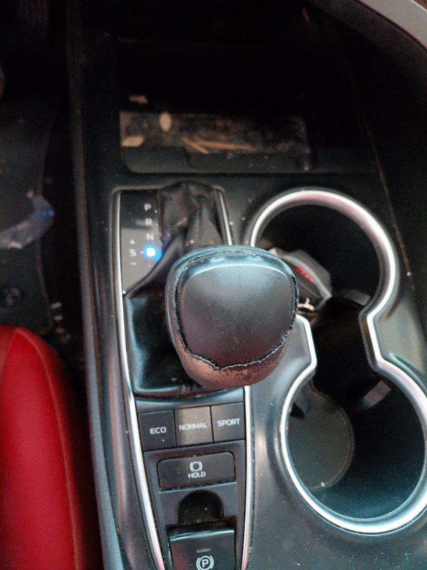 Toyota Camry SE - 8SX - 2020 image