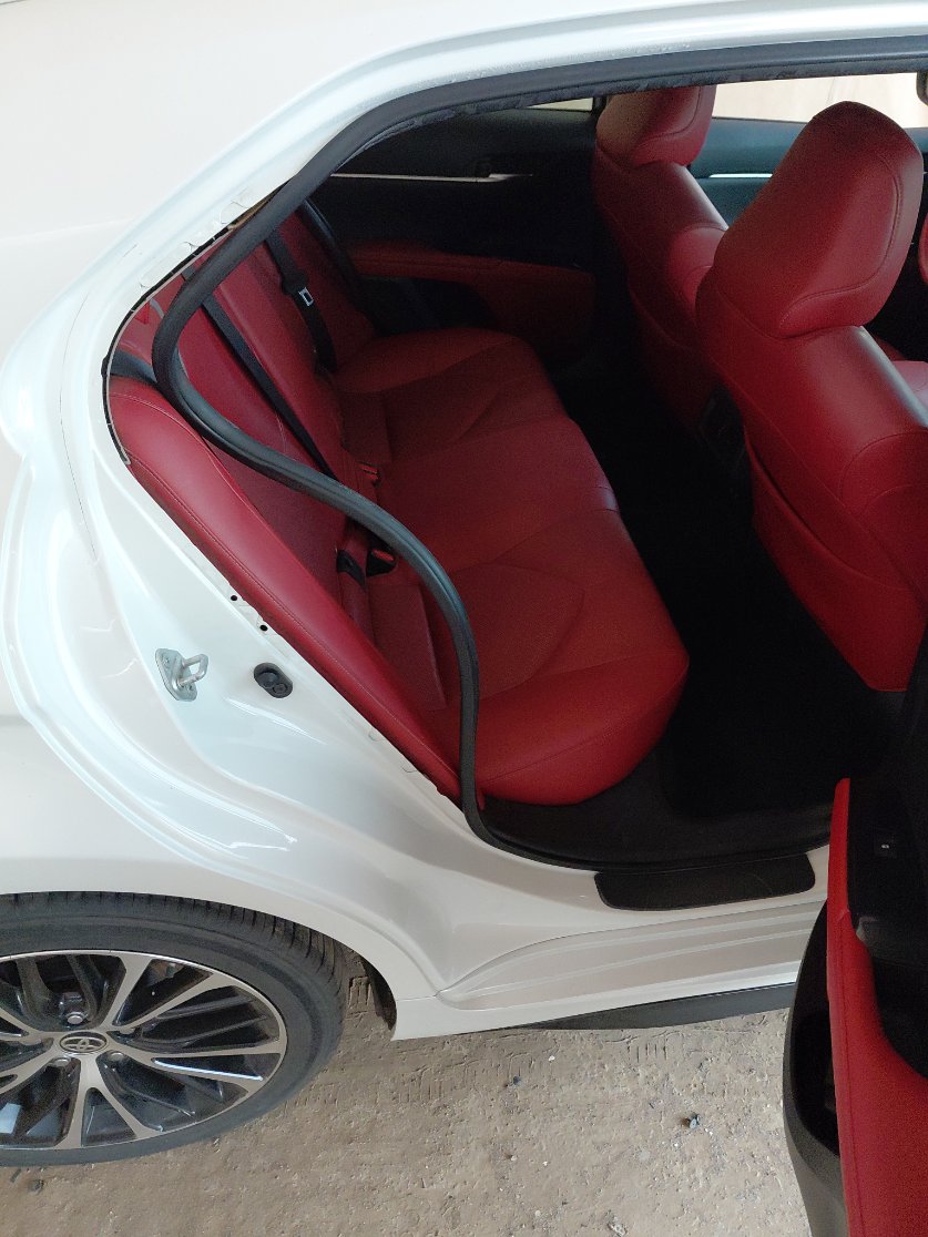 Toyota Camry SE - 8SX - 2020 image