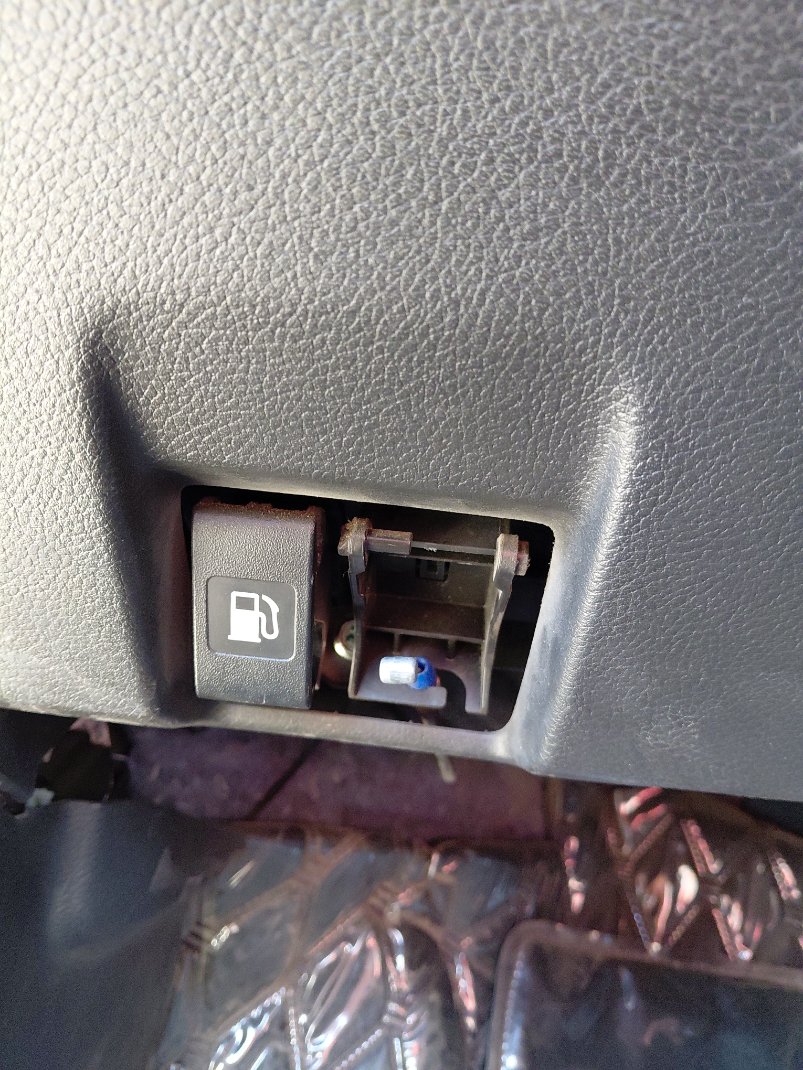 تويوتا اوربان كروز GL 2023 image