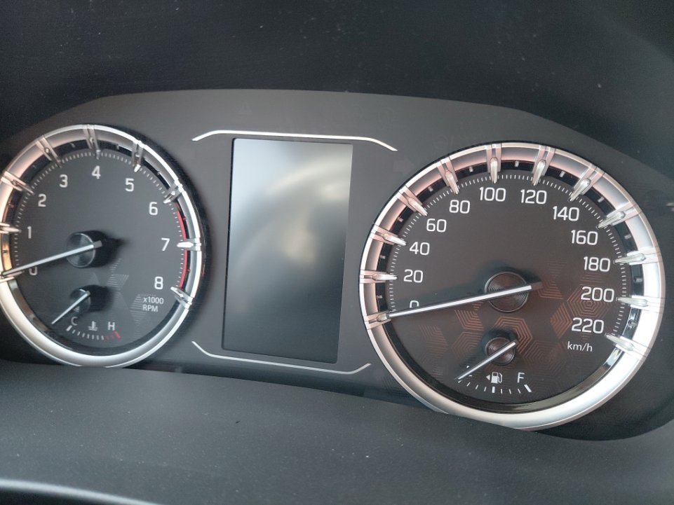 تويوتا اوربان كروز GL 2023 image