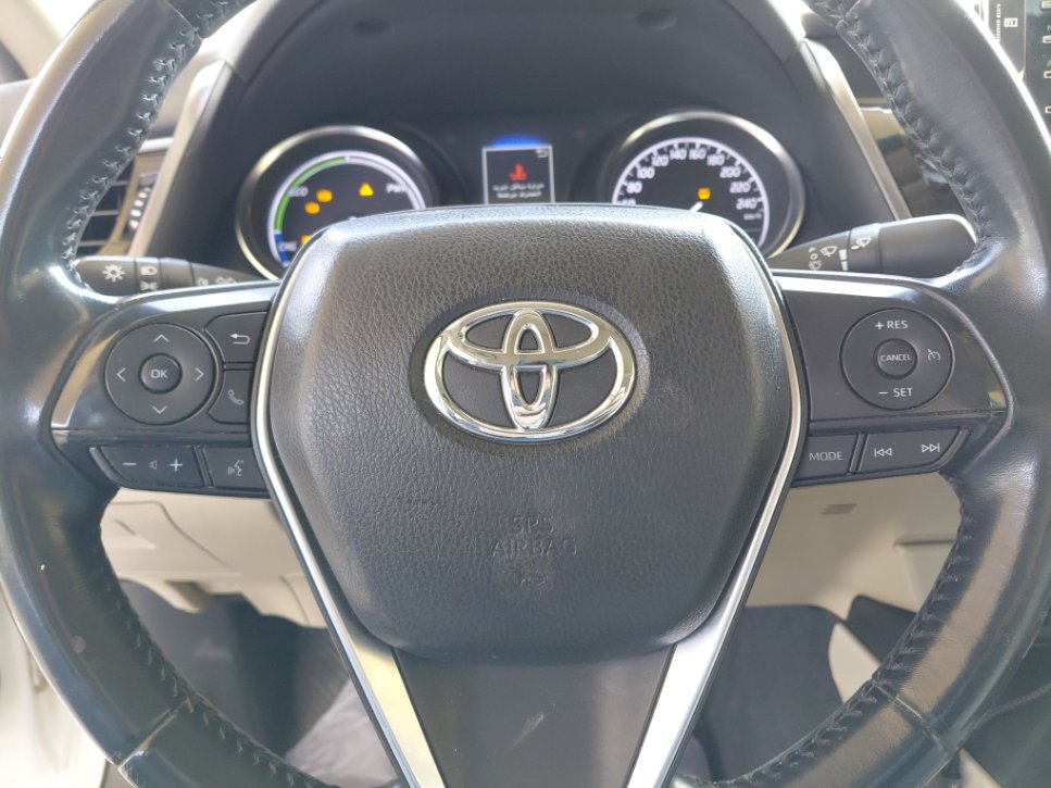 تويوتا كامري GLE HEV  2024 image