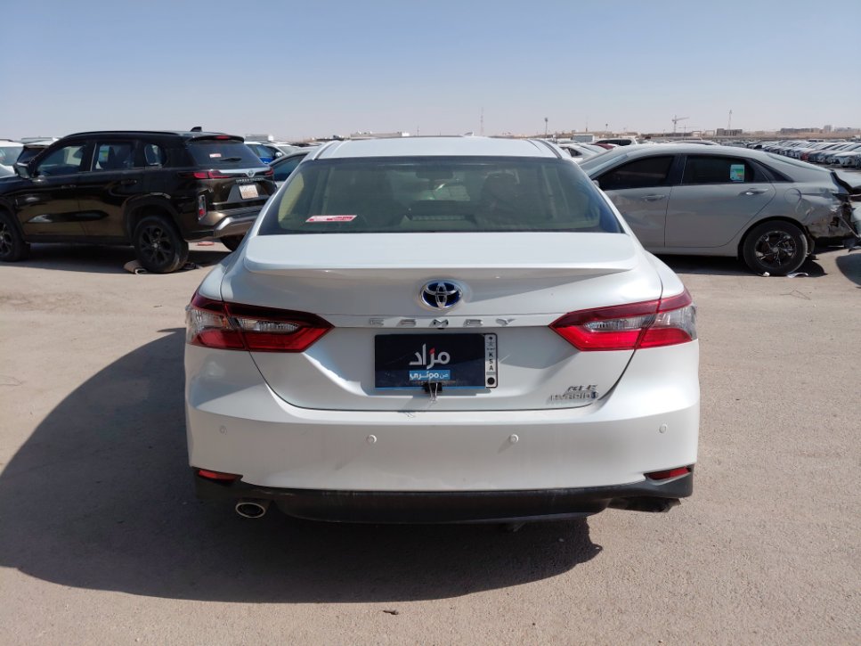 تويوتا كامري GLE HEV  2024 image