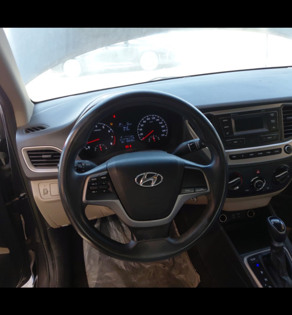 Hyundai Accent  GL  أساسي 2020 image
