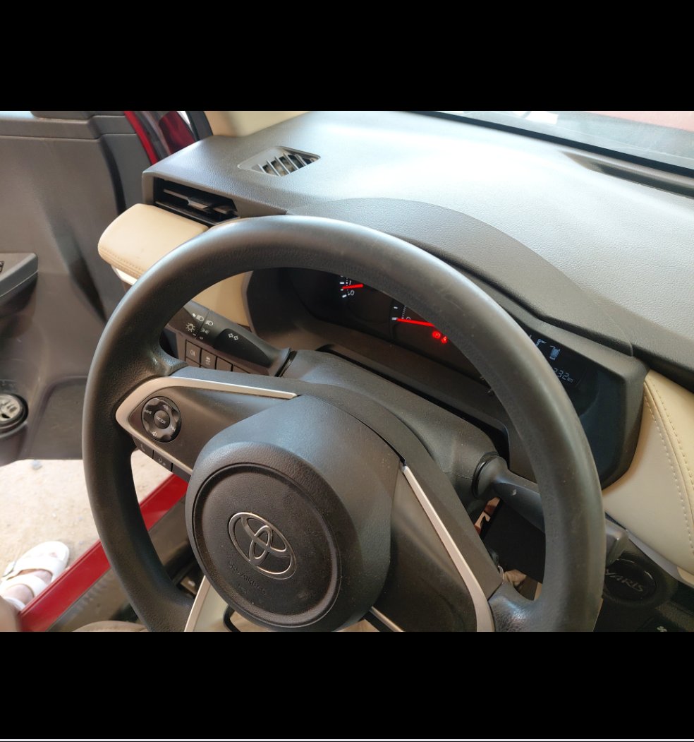 Toyota Yaris Y 2024 image