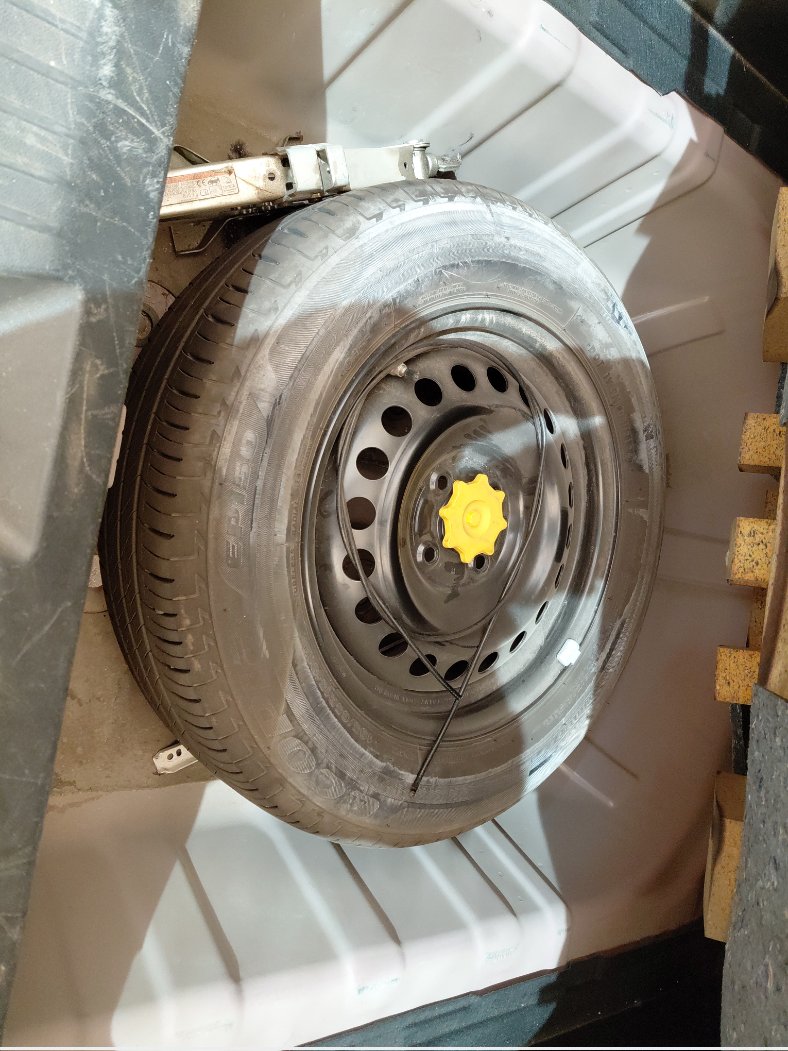 Toyota Yaris Y 2024 image