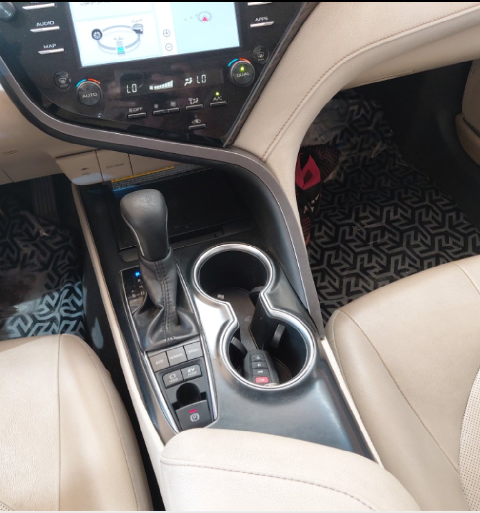 Toyota Camry GRANDE HEV  2020 image