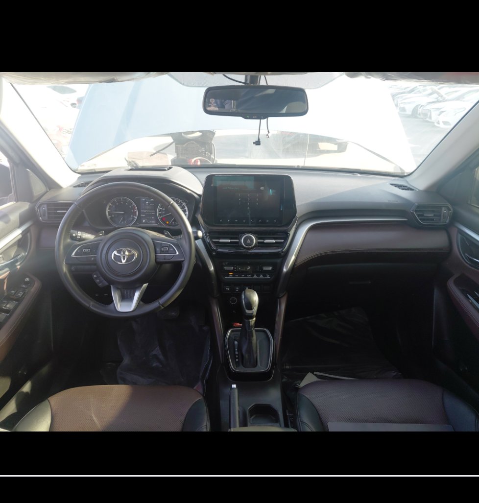 تويوتا اوربان كروز GLX 2024 image