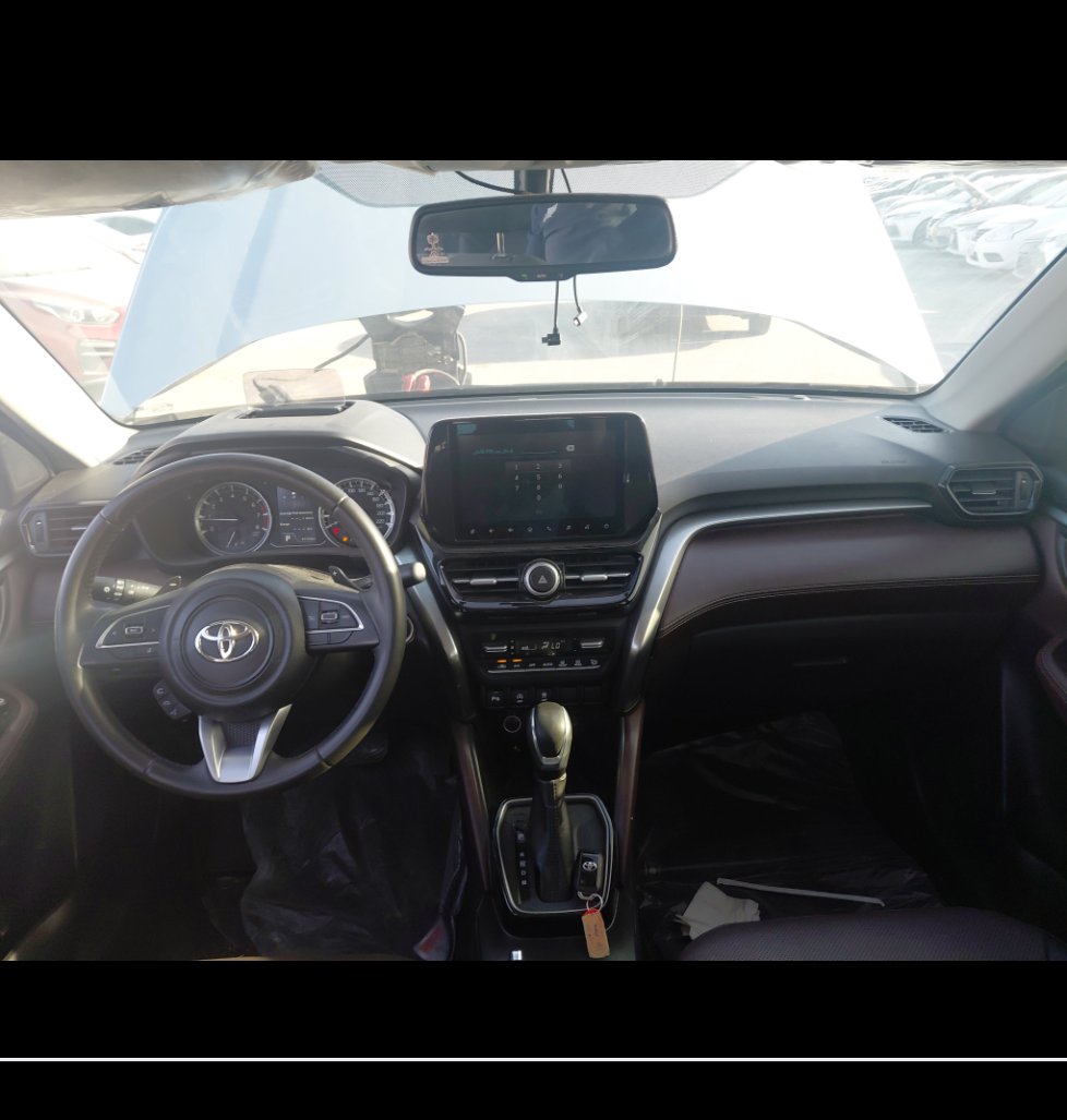 تويوتا اوربان كروز GLX 2024 image