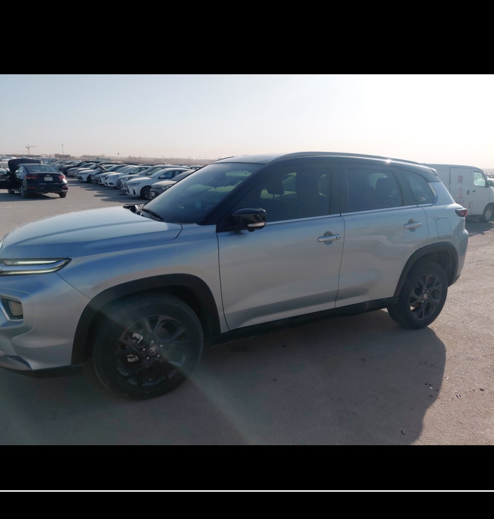 تويوتا اوربان كروز GLX 2024 image