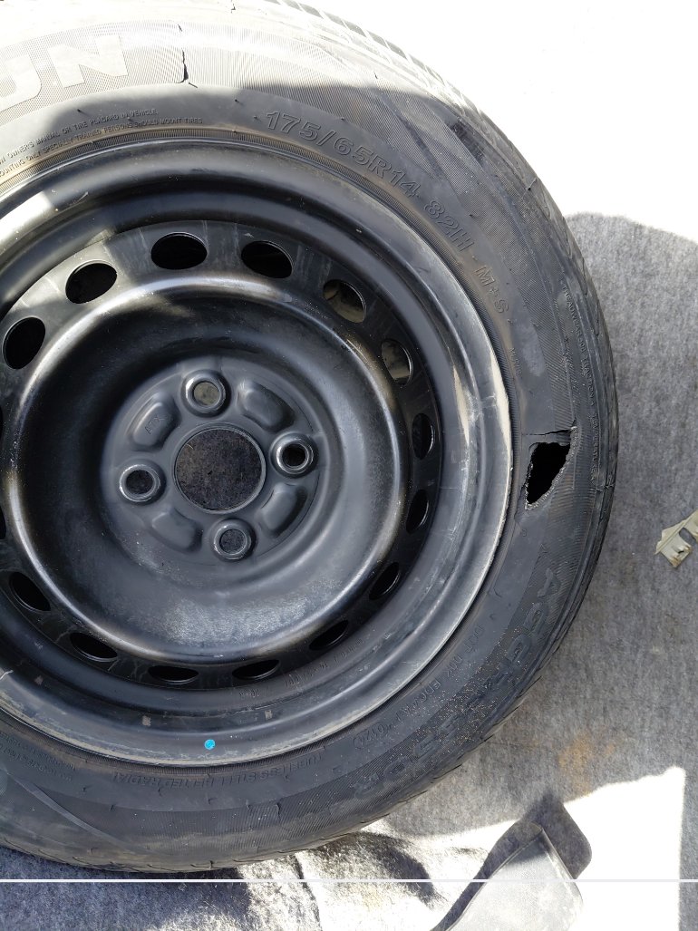 تويوتا يارس Y 2021 image