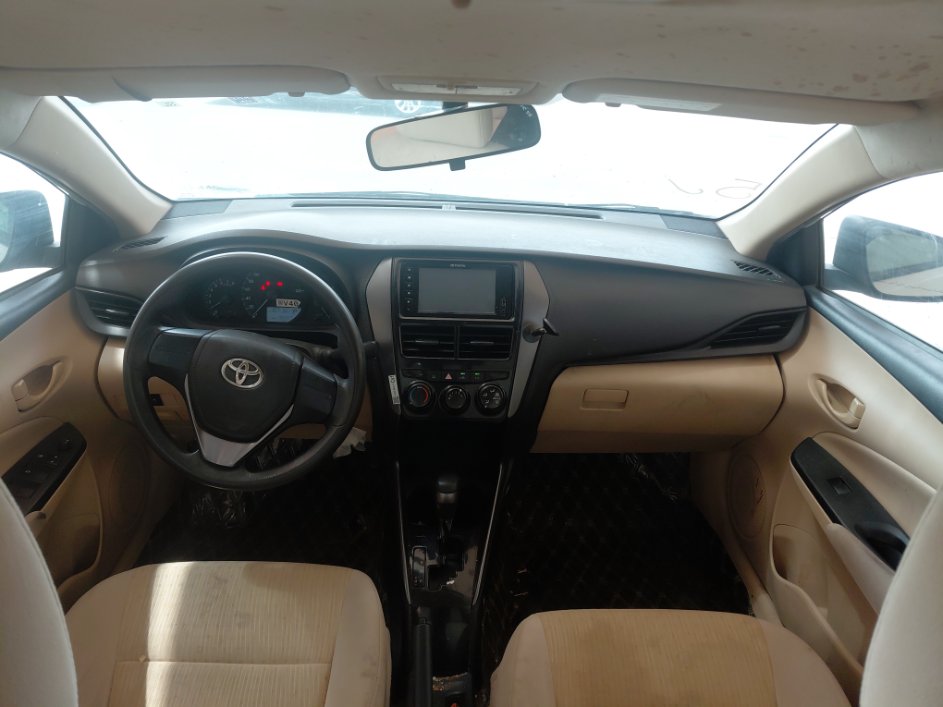 Toyota Yaris Y 2022 image