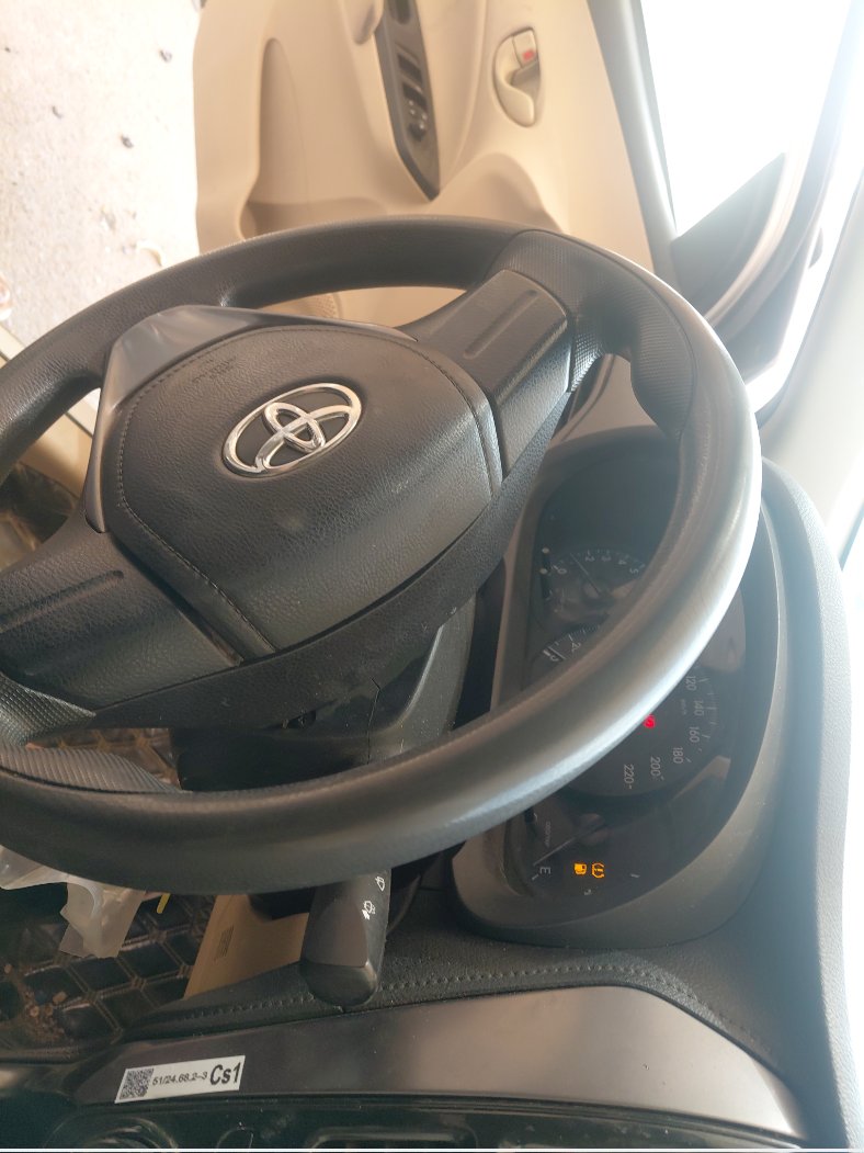 Toyota Yaris Y 2022 image