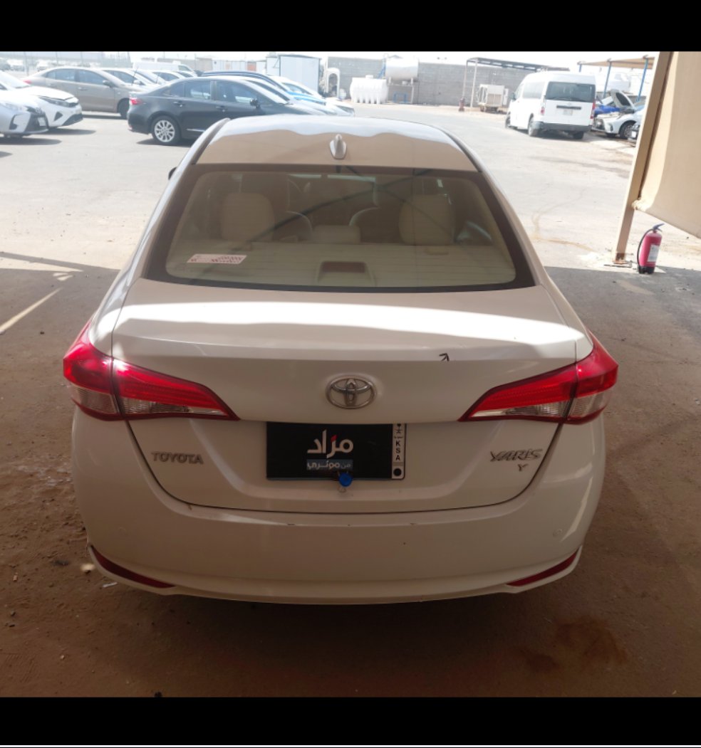 Toyota Yaris Y 2022 image