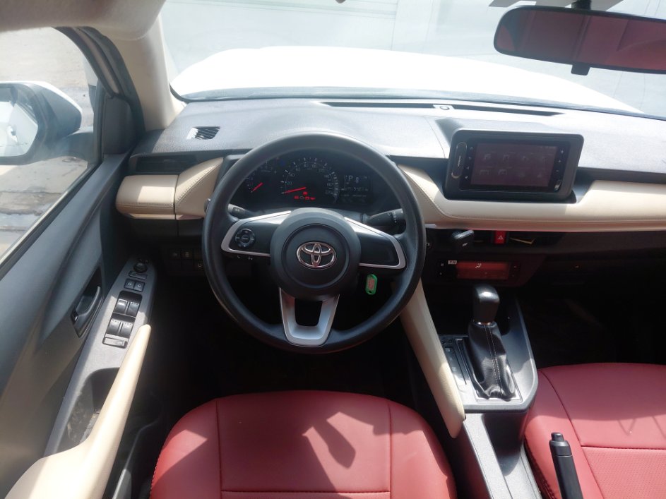 تويوتا يارس Y 2023 image