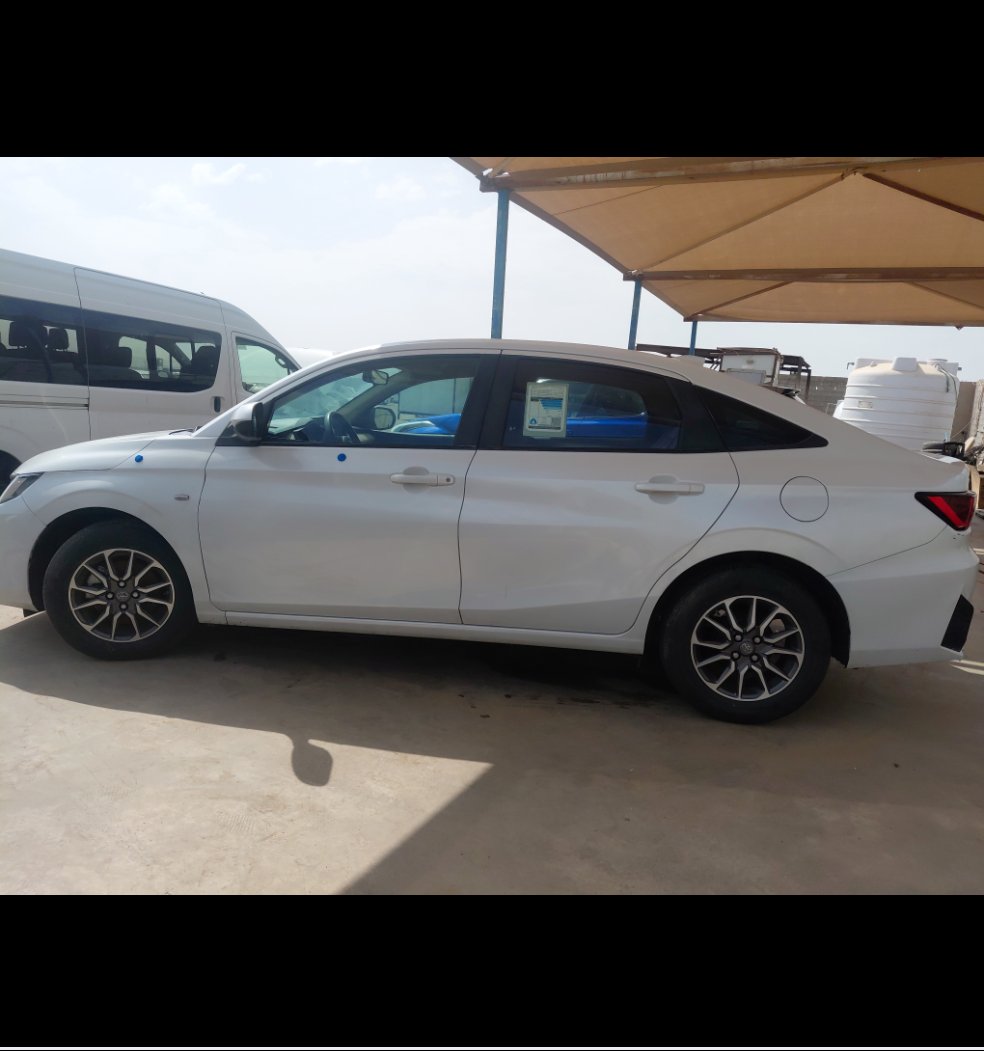 تويوتا يارس Y 2023 image