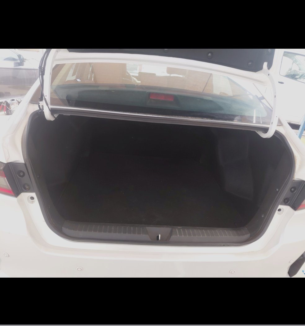 تويوتا يارس Y 2023 image