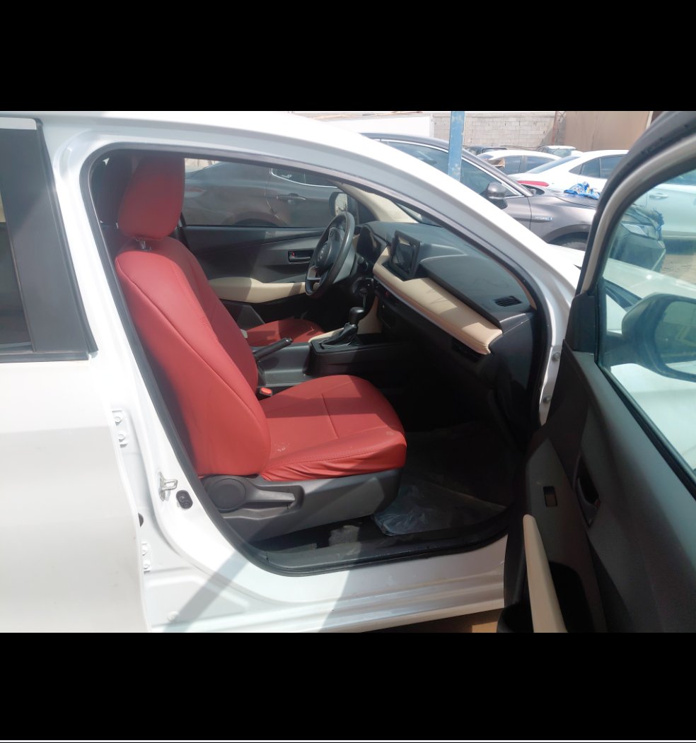 تويوتا يارس Y 2023 image