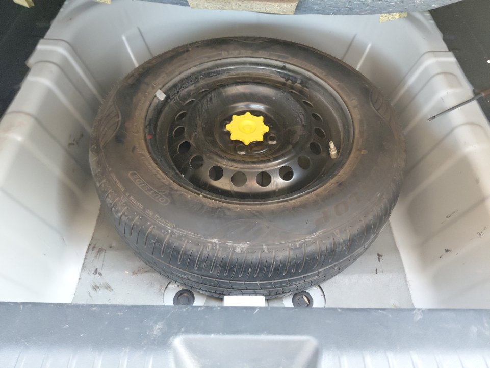 Toyota Yaris Y 2024 image