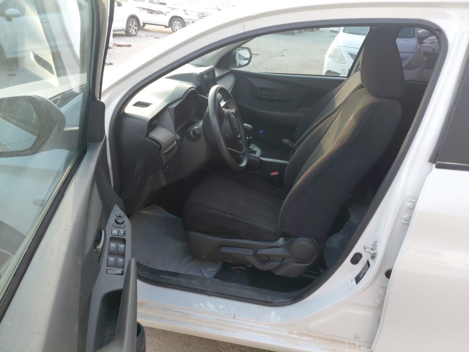 Toyota Yaris Y 2024 image